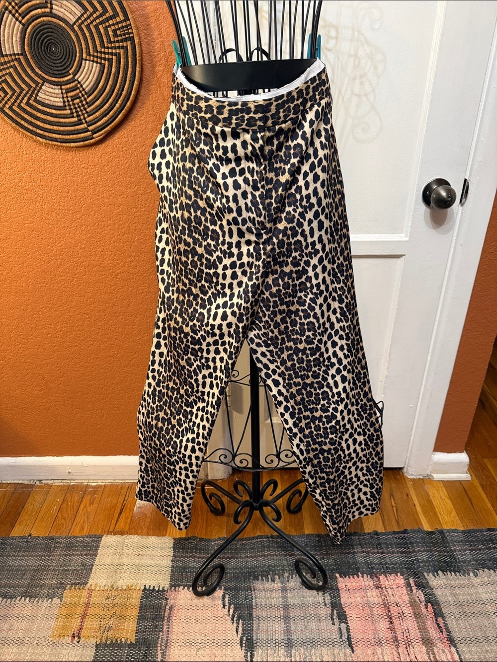 NWT Topshop Leopard Print Ankle Pants in Beige and Black